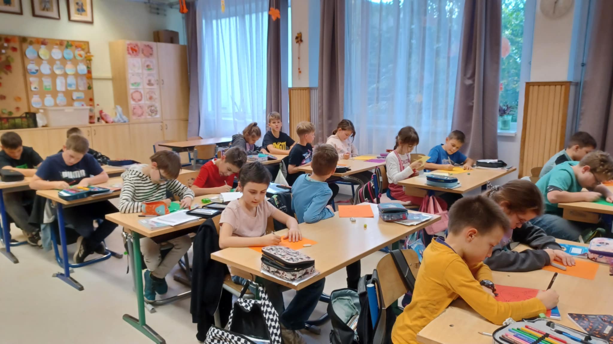 Boldogságóra 4m_oktüber 2